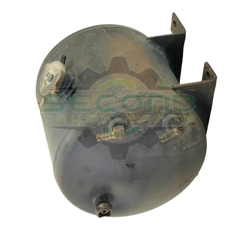 A05-23820-001 Genuine Freightliner Surge Tank Assembly 13QT - Second Truck Parts