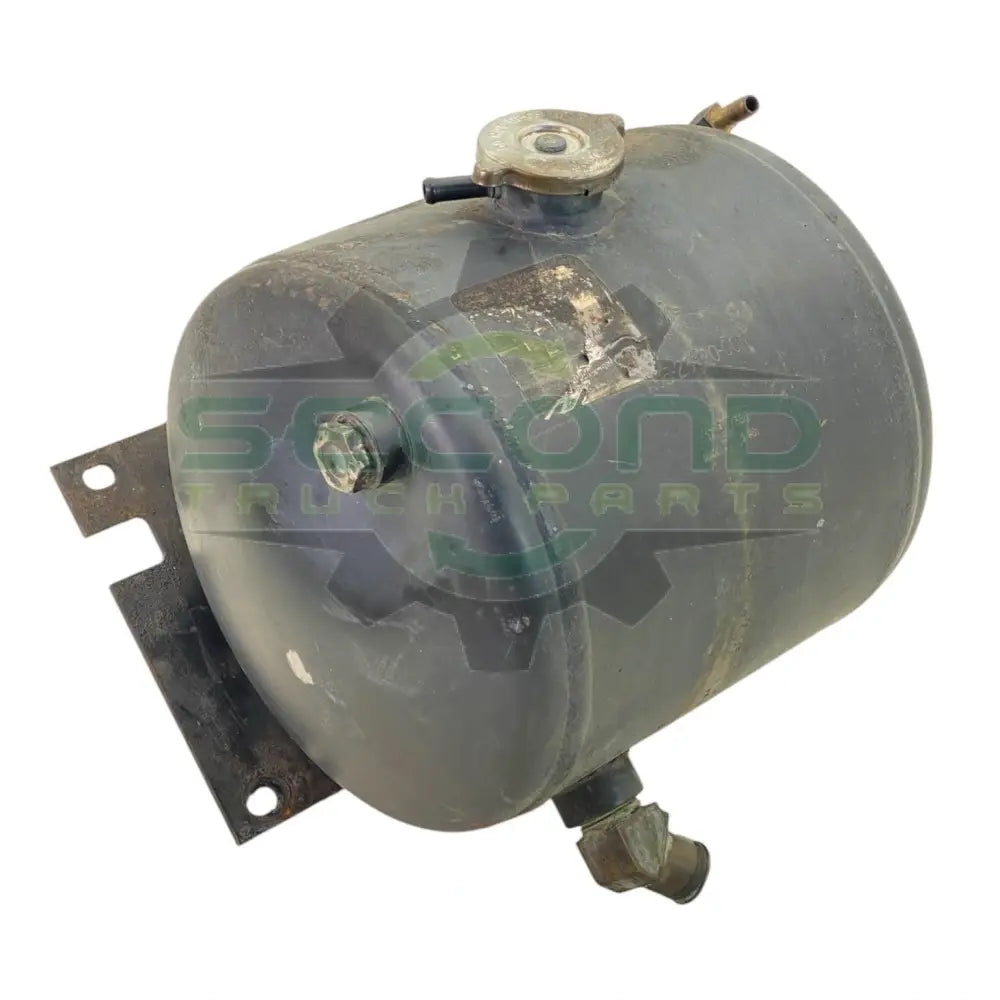 A05-23820-001 Genuine Freightliner Surge Tank Assembly 13QT - Second Truck Parts