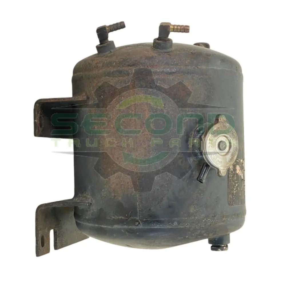 A05-23820-001 Genuine Freightliner Surge Tank Assembly 13QT - Second Truck Parts