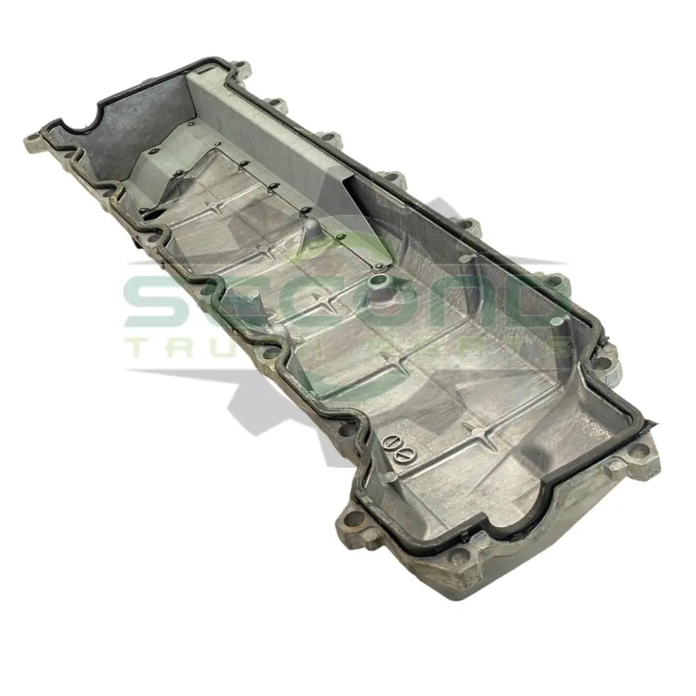 066053 Genuine Hino Valve Cover J08E - Second Truck Parts