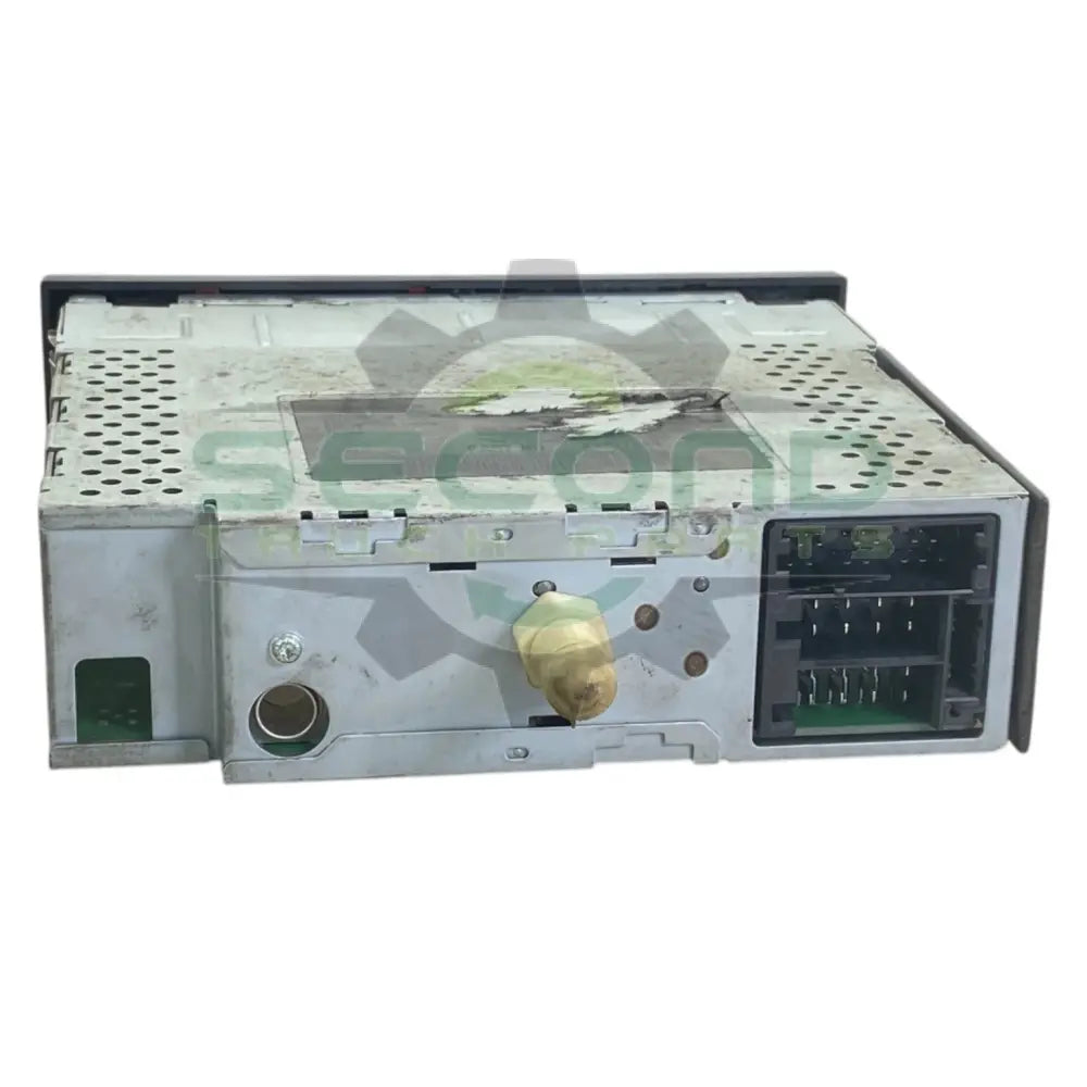 24122081 Genuine International AM/FM Radio - Second Truck Parts