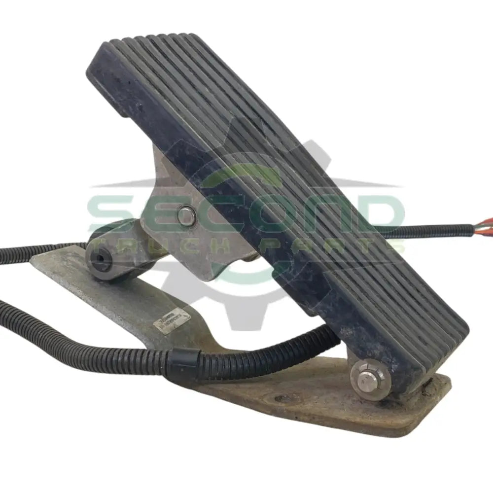 3525640C93 Genuine International Electronic Accelerator Pedal - Second Truck Parts