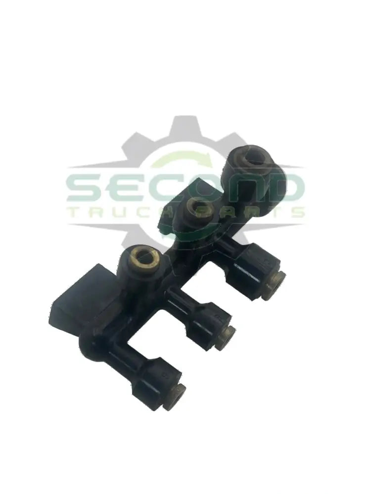 2015711C1 Genuine International Flexible Manifold Tube with Mounting Ears - Second Truck Parts