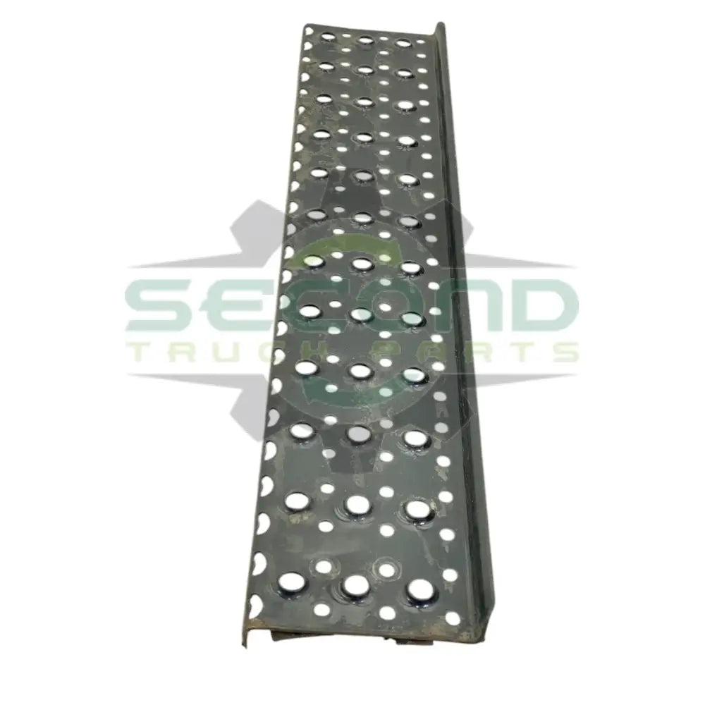 3571060C1 Genuine International Fuel Tank Cover Step - Second Truck Parts