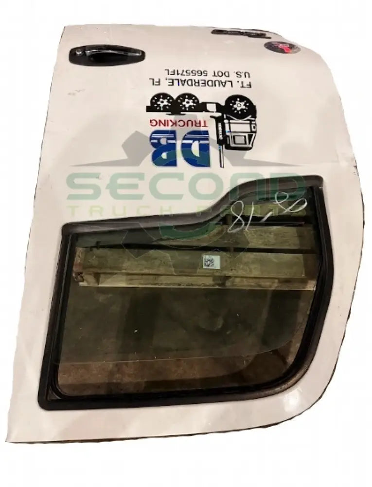R25-1287-001 Genuine Kenworth Left Hand White Door T680/T880 - Second Truck Parts