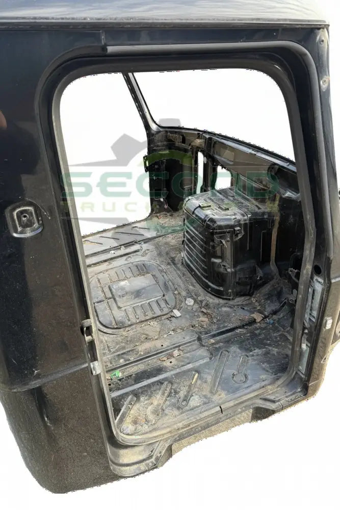 Genuine Mack Black Cab CXU613 - Other Truck Parts