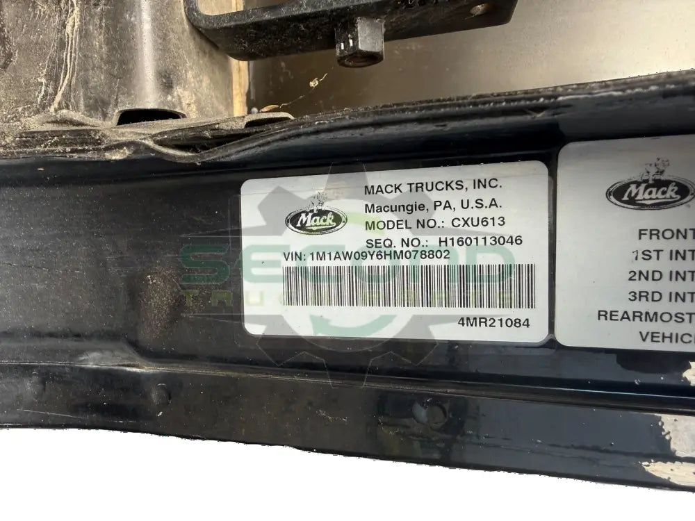 Genuine Mack Black Cab CXU613 - Other Truck Parts