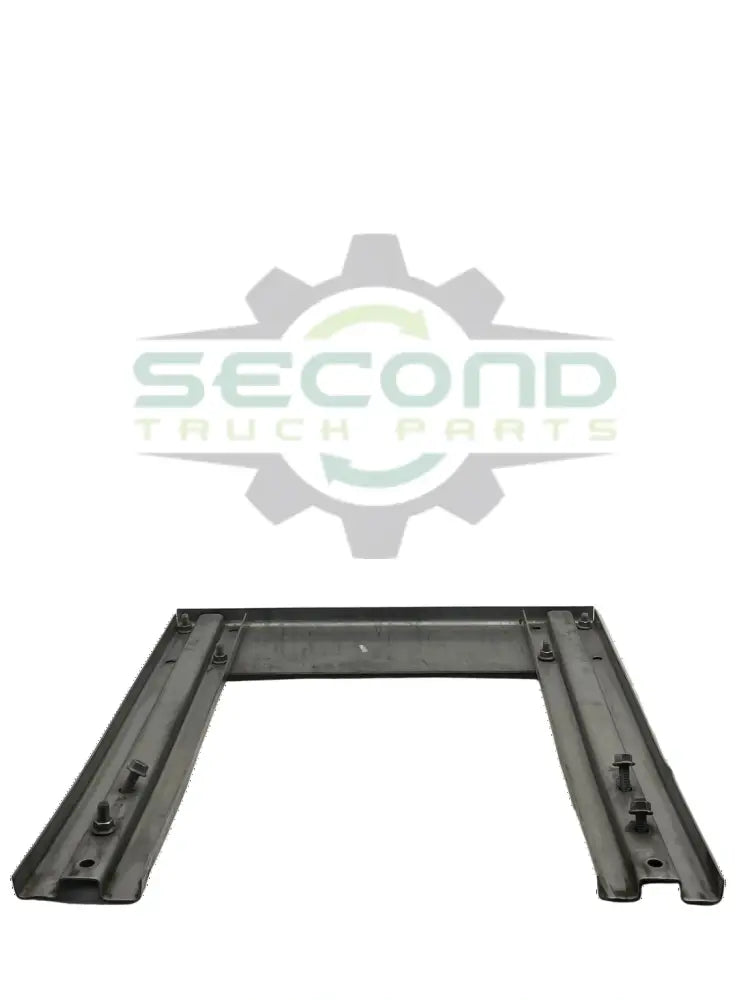 MAC06-2467 Genuine Mack Grille CV713 - Second Truck Parts