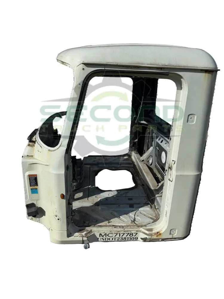 Genuine Mack White Cab CHU613 - Other Truck Parts