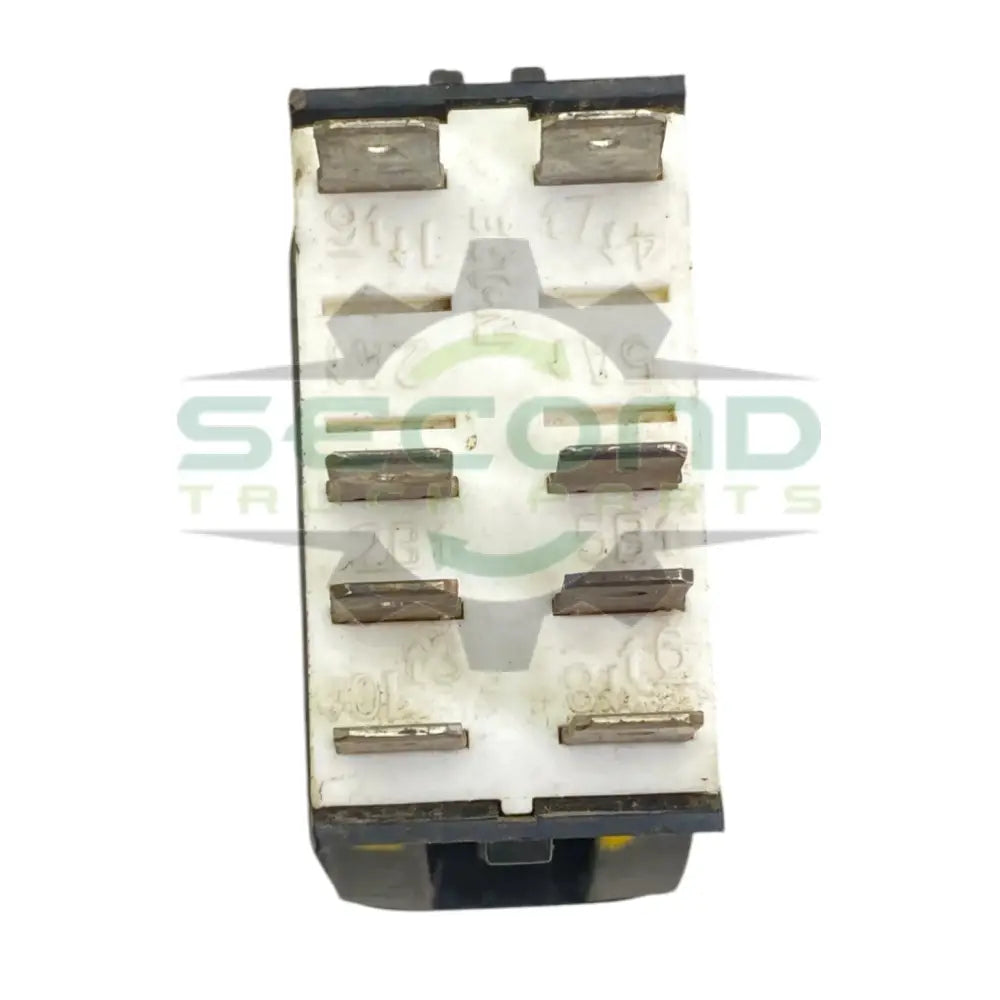 16-09121-4L8EEF1A91 Genuine Paccar Console Switch - Second Truck Parts