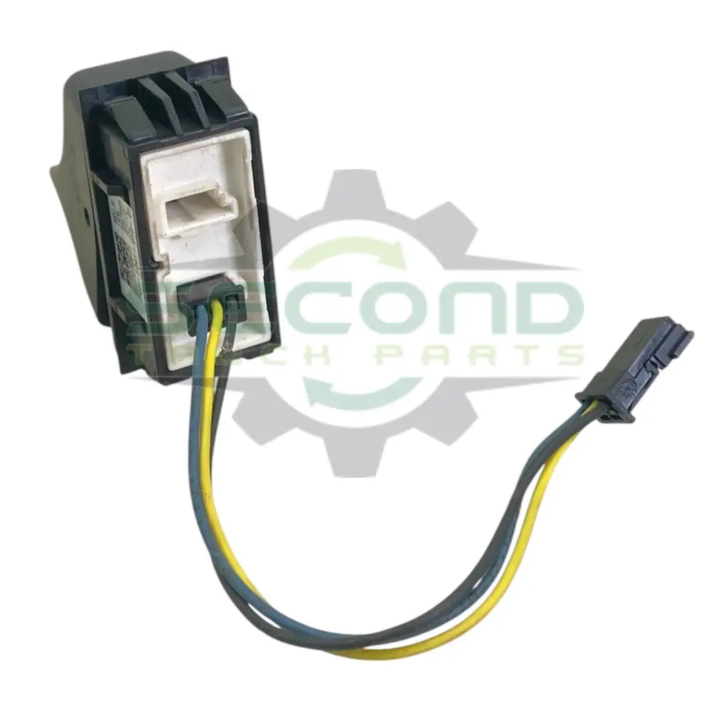 P27-1241-010-01 Genuine Paccar Dashboard Switch - Second Truck Parts