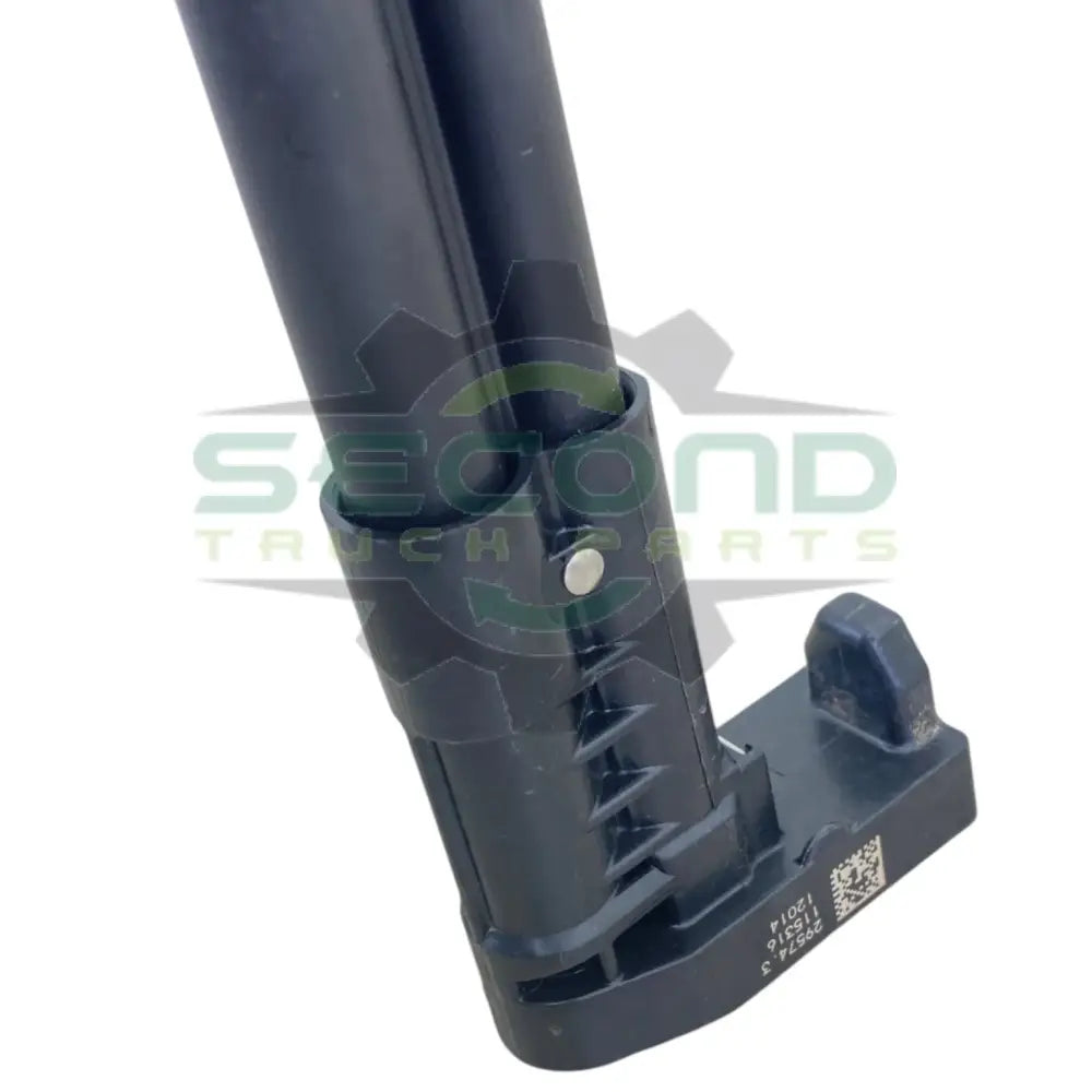 Q21-6092 Genuine Paccar DEF Sensor - Second Truck Parts