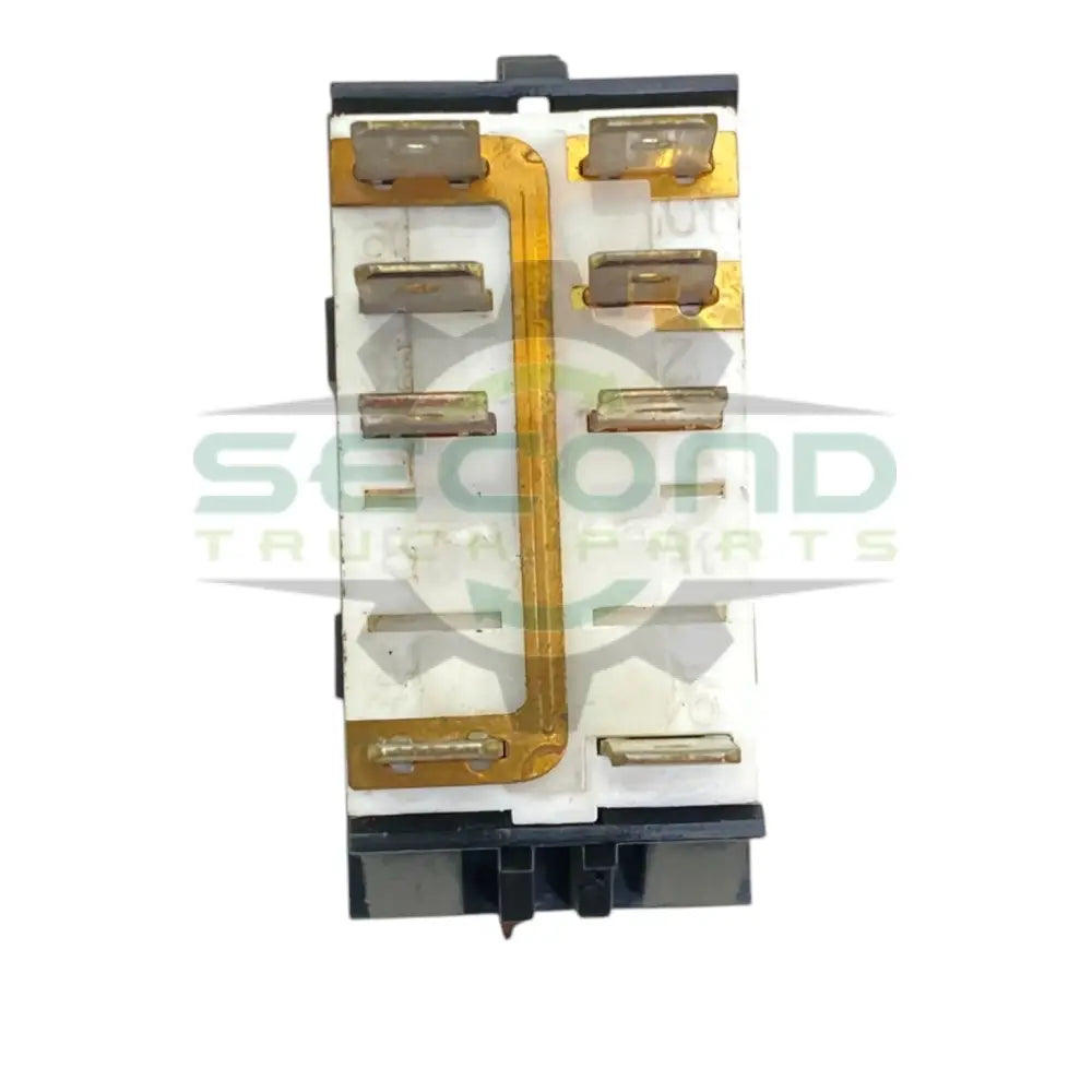 P27-1173-015 Genuine Paccar Engine Fan Override Switch - Second Truck Parts