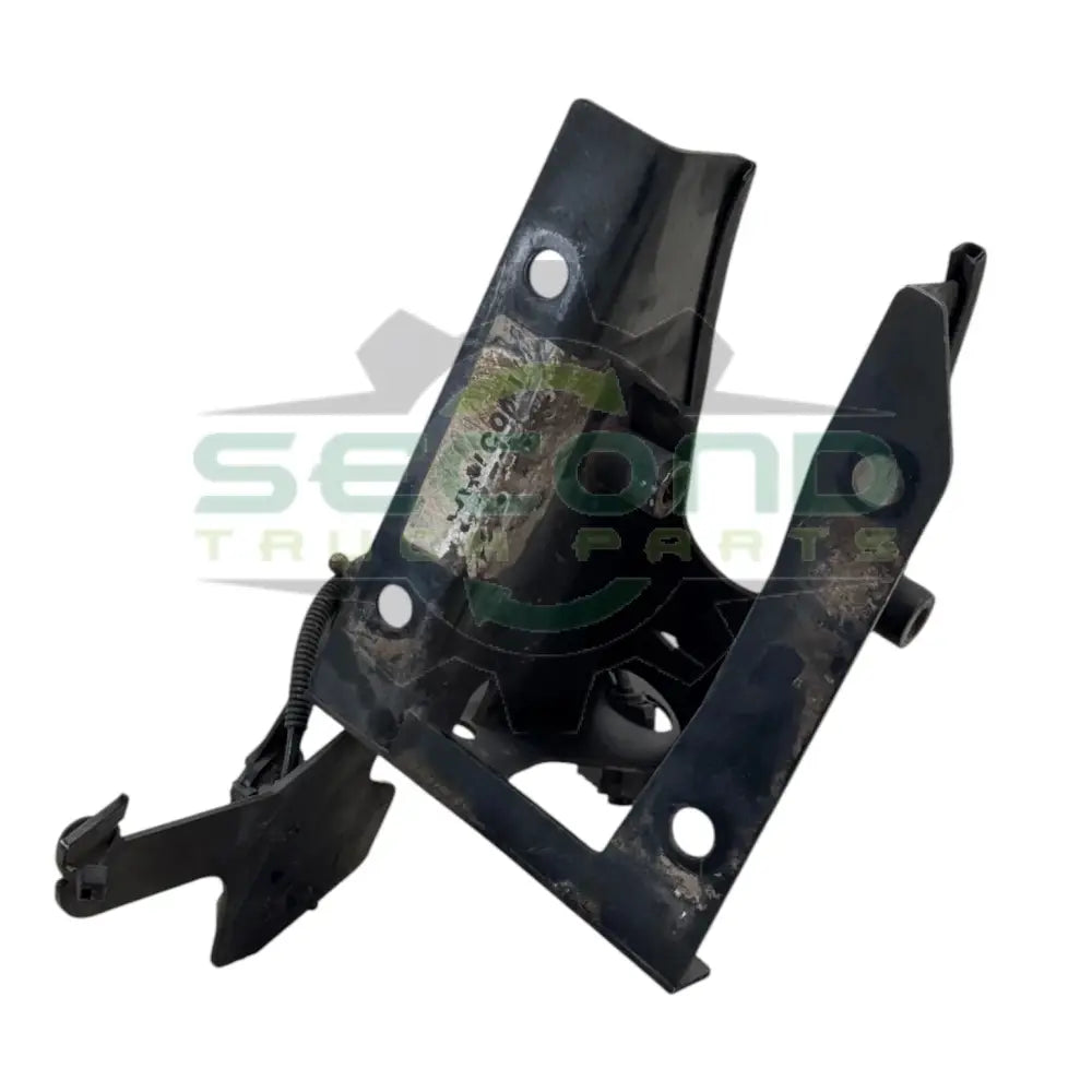 25521058 Genuine Paccar Left Fuel Tank Bracket - Second Truck Parts