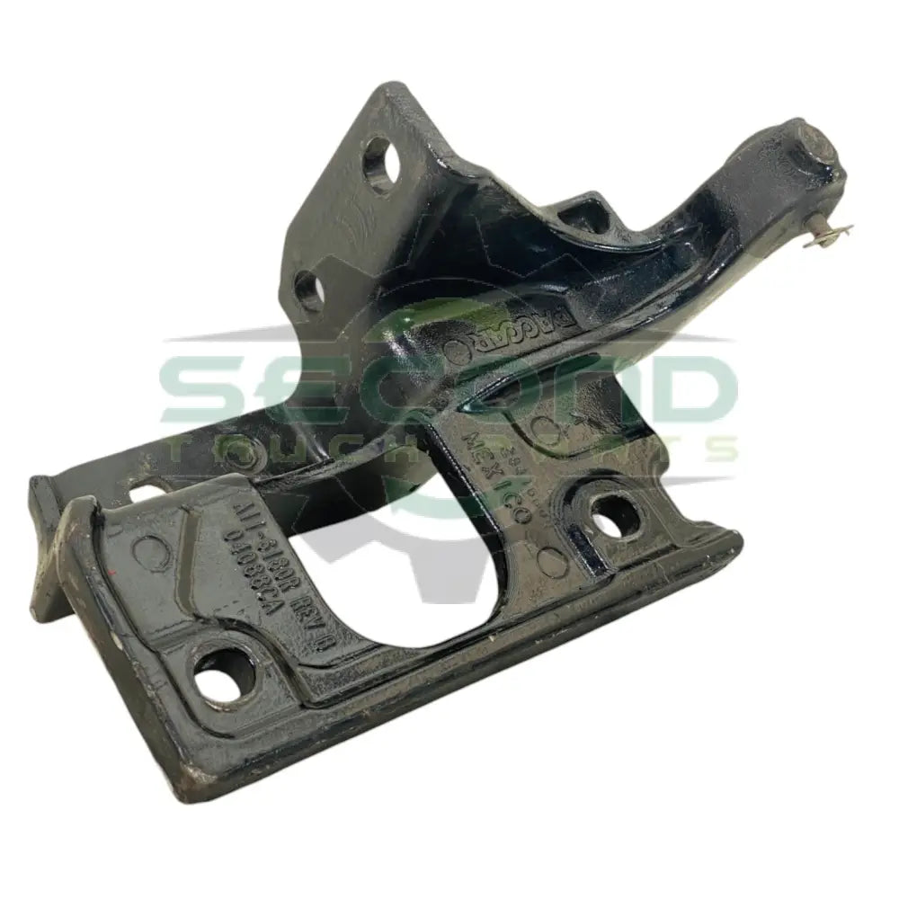 Genuine Paccar Right Bumper Bracket - Bumper Brackets