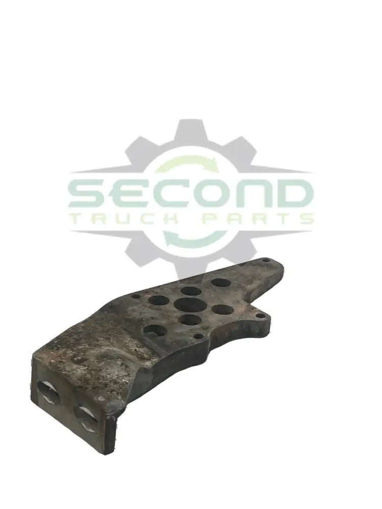 L11-6241R Genuine Peterbilt Right Side Upper Pivot Bracket - Second Truck Parts