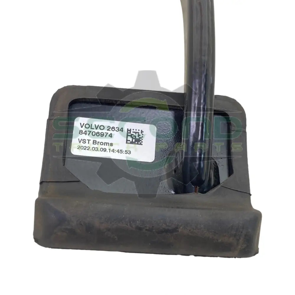 84706974 Genuine Volvo Brake Pedal - Second Truck Parts