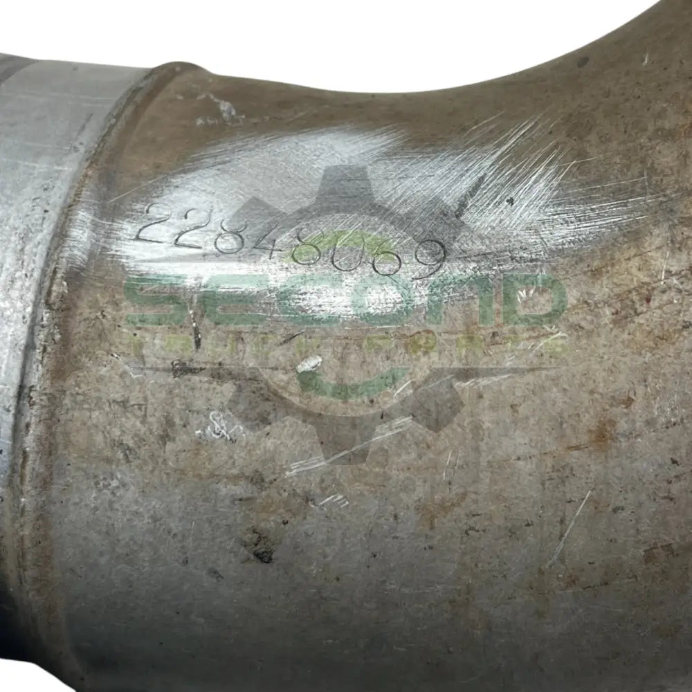 22848069 Genuine Volvo Charge Air Pipe - Second Truck Parts