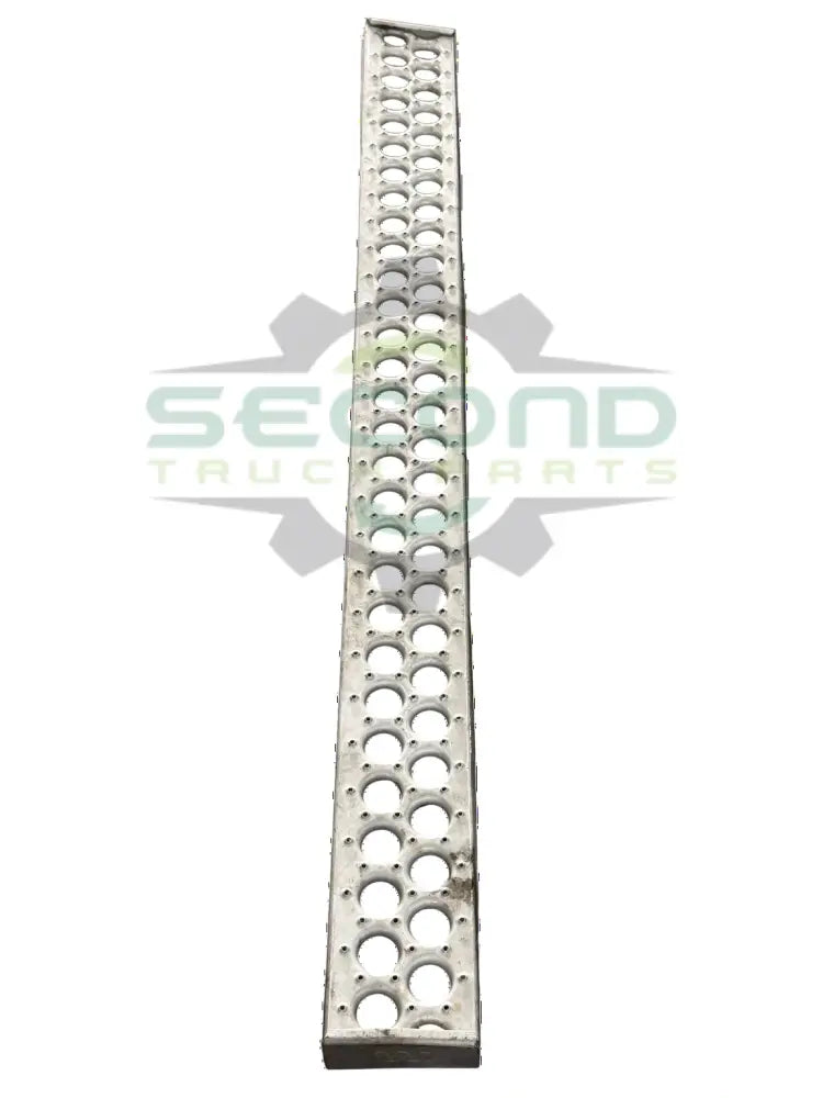 Genuine Western Star Wide Polished Cover Step 58’’ - Steps