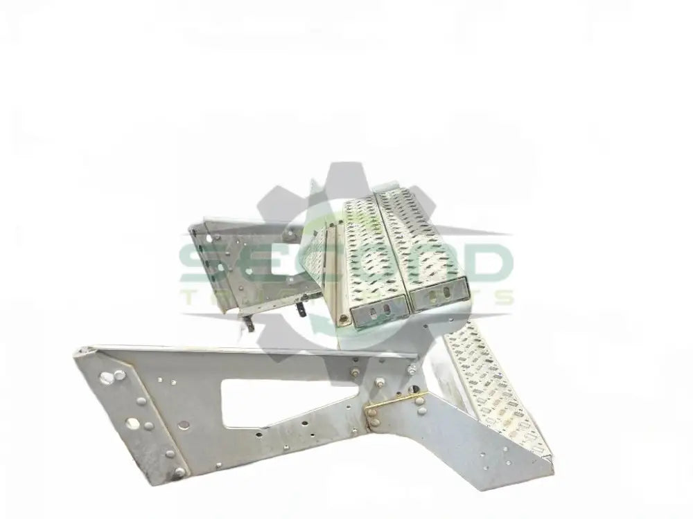 Mack RH frame mounted steps and polished dpf heat shield OEM 22104962 - Second Truck Parts