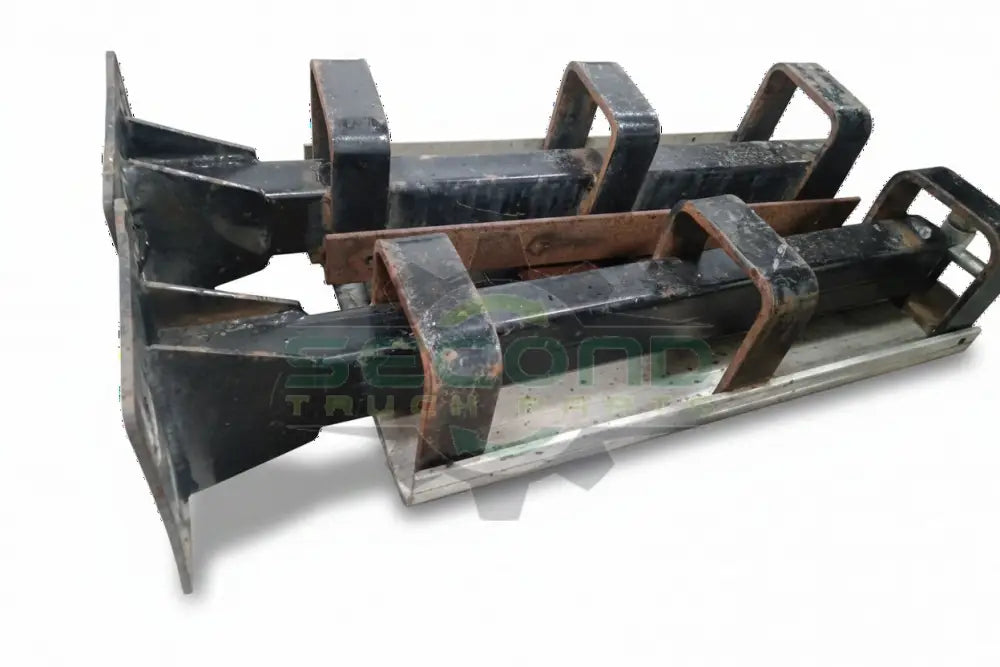Matching Set of Magnum rear mud flap bracket with chain hangers OEM - Second Truck Parts