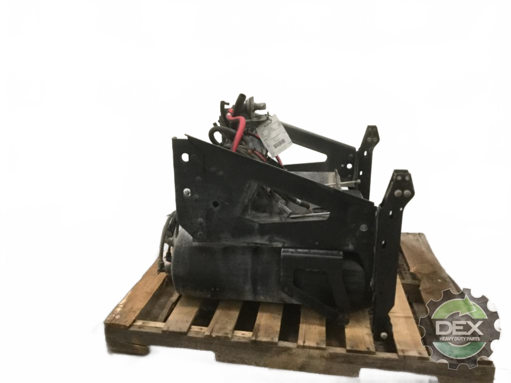 Volvo Steel battery box shelf 21043167 with x3 steel air tanks x2 - Second Truck Parts
