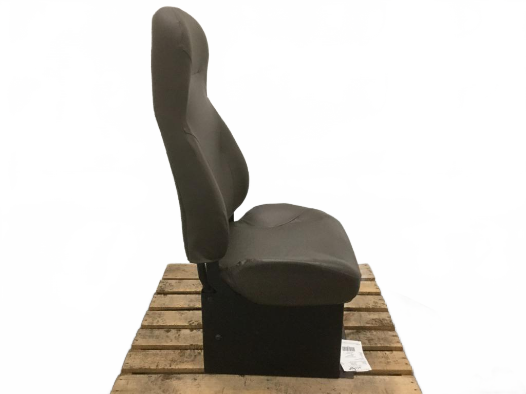 Volvo RH Complete pass seat OEM 21617335 - Second Truck Parts