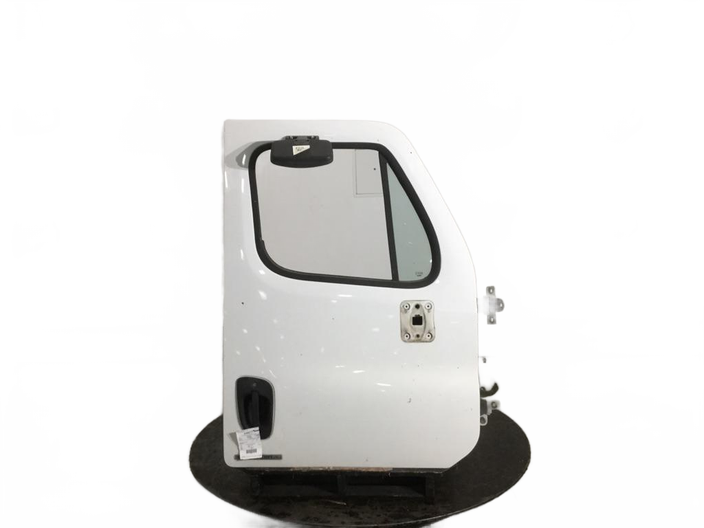 Door RH assembly off of 08' FTL Cascadia OEM - Second Truck Parts
