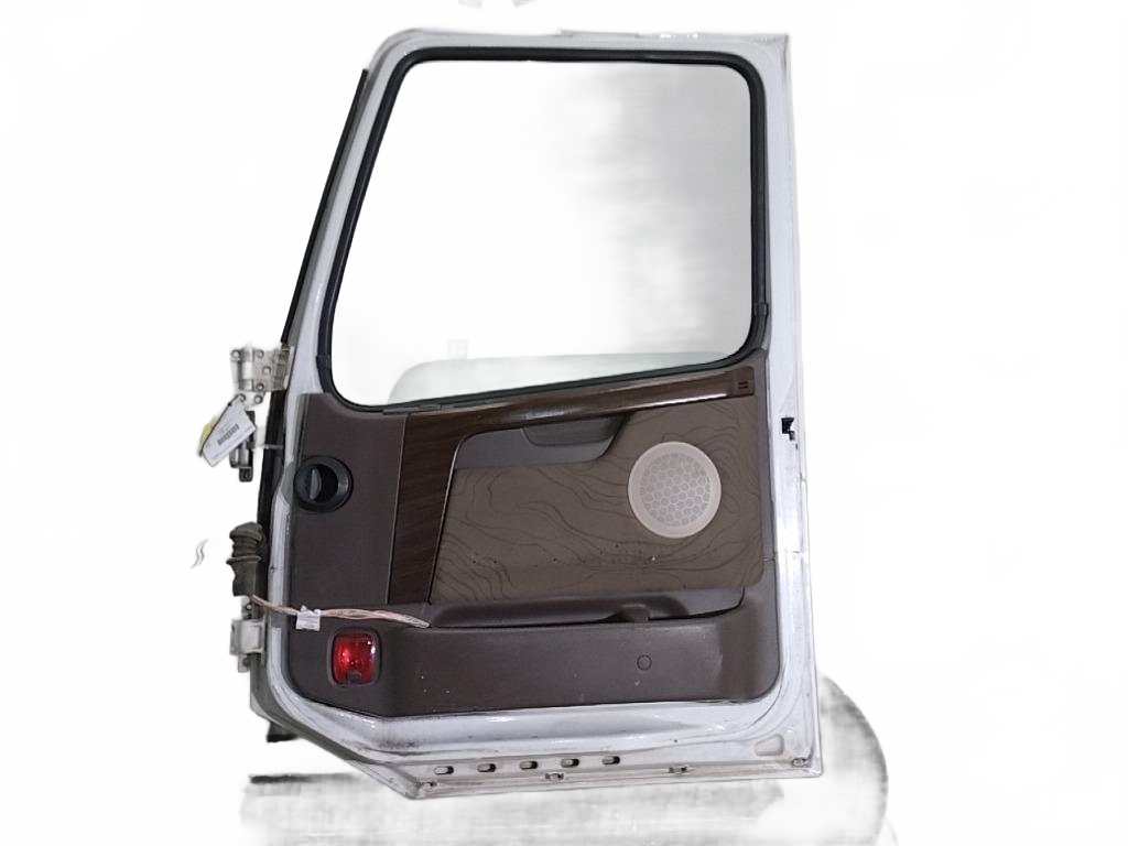 Volvo RH DOOR ASSEMBLY OEM 2267477 - Second Truck Parts