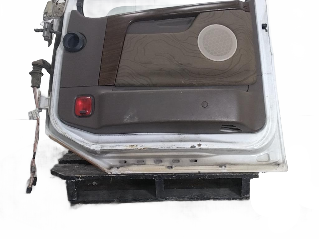 Volvo RH DOOR ASSEMBLY OEM - Second Truck Parts