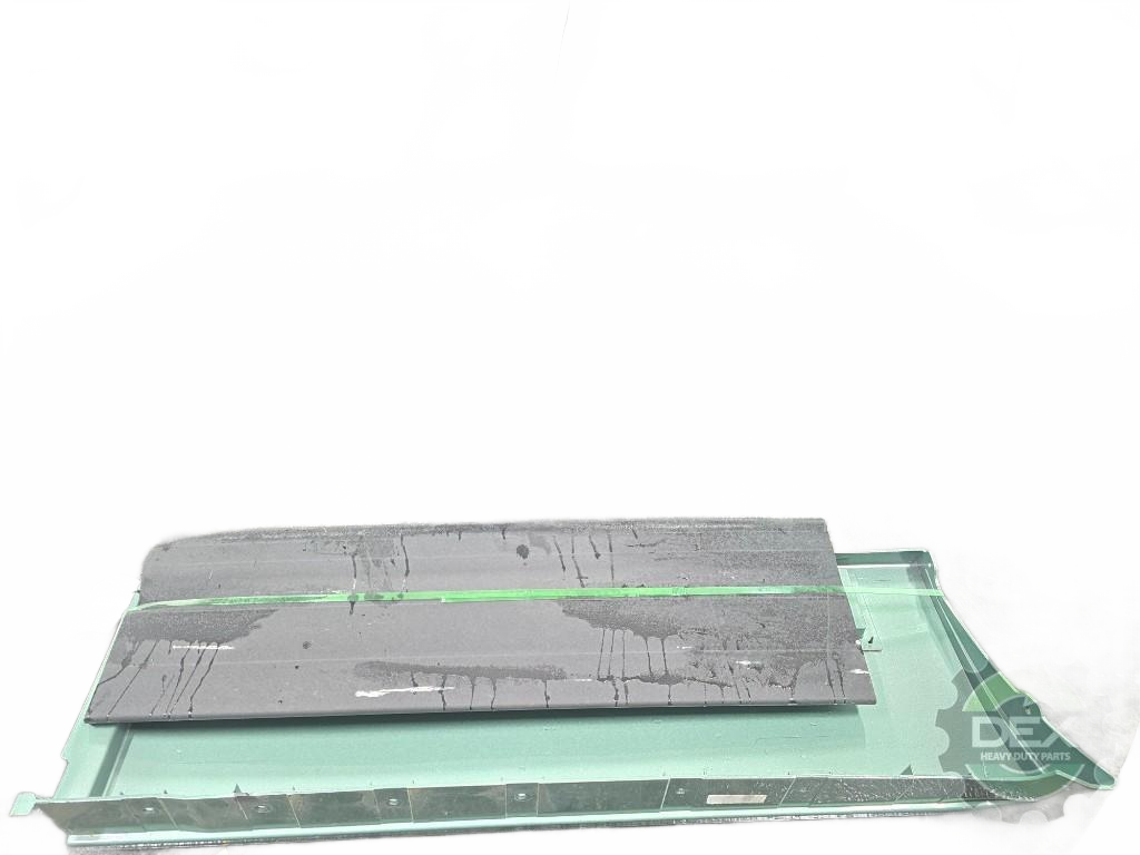 Volvo LH upper cab fairing with extension 78524305 OEM 23714043D8 - Second Truck Parts