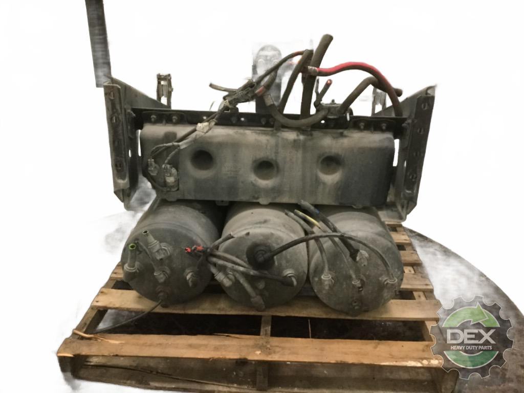 Volvo Steel battery box shelf 21043167 with x3 steel air tanks x2 - Second Truck Parts
