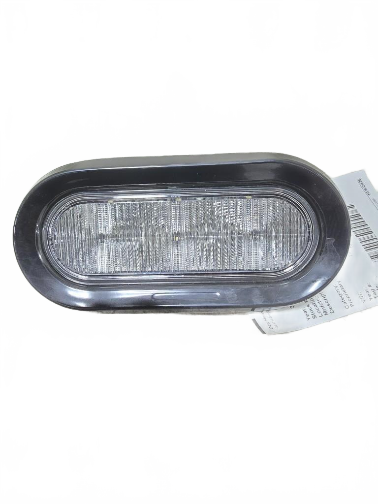 Vsm 6" oval 12/24 volt reverse / backup light OEM 23774624D5 - Second Truck Parts