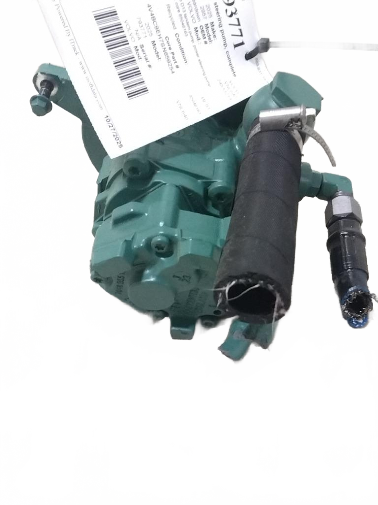 Volvo D13 tandem pump OEM 24533214 - Second Truck Parts