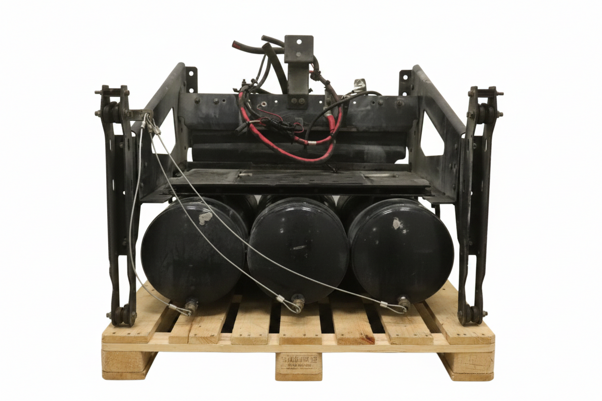 Volvo Complete steel battery box with x3 air tanks Shelf 21043167 DDD2 - Second Truck Parts