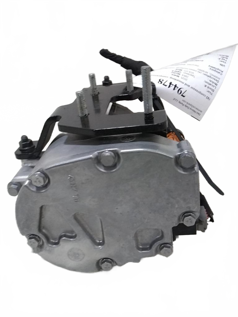 Volvo 24V chassis mounted a/c compressor OEM 84192003D3 - Second Truck Parts
