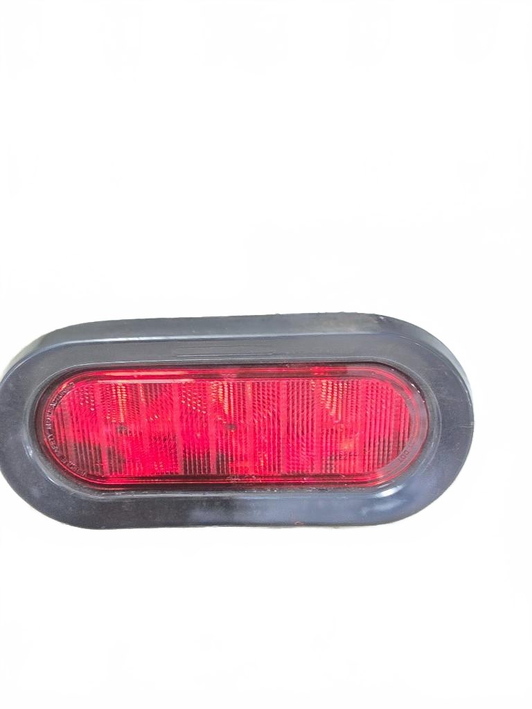 Vsm 6" oval 12/24 volt stop OEM 24638843D6 - Second Truck Parts
