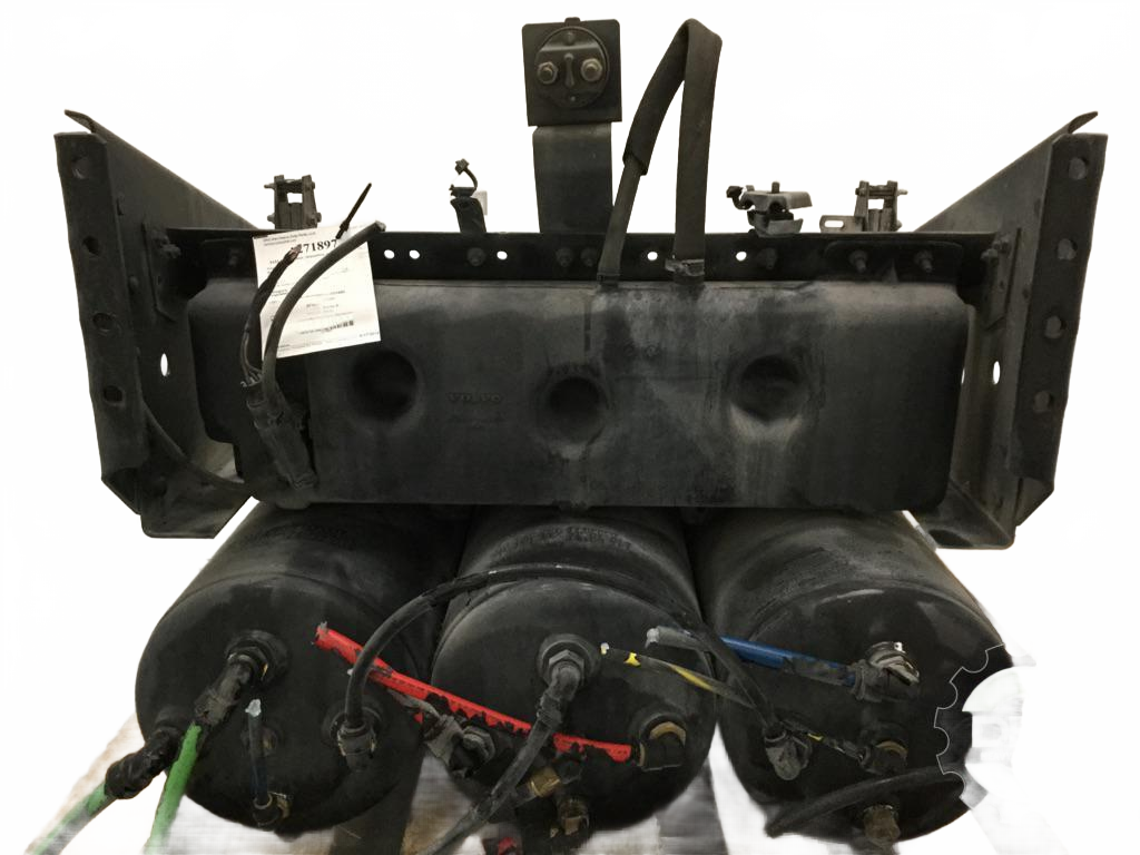 Volvo VNL steel battery box21043167 with x3 steel air tanks x2 - Second Truck Parts