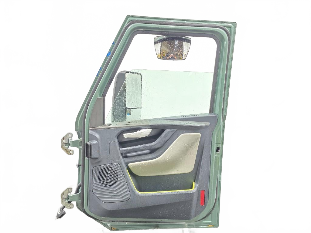 Volvo VNL RH door assembly OEM 78492129D2 - Second Truck Parts