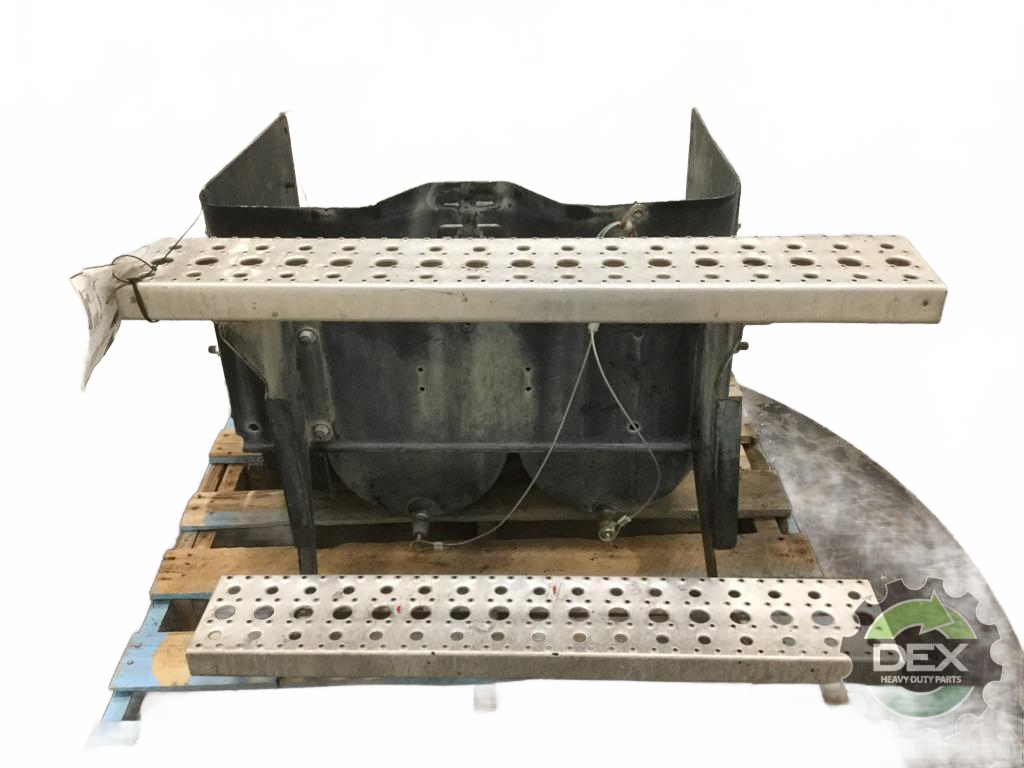 Complete Steel Battery Box with Lid and 2 air tanks out of 12' FTL - Second Truck Parts