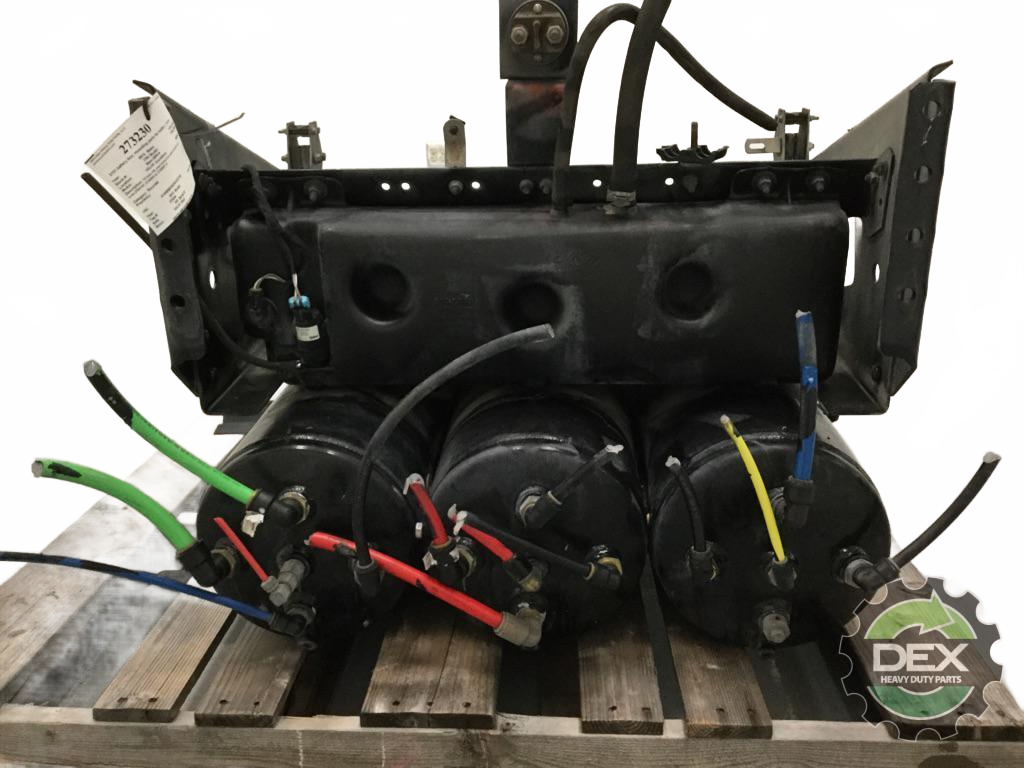 Volvo VNL steel battery box with x3 steel air tanks 21043167 OEM - Second Truck Parts