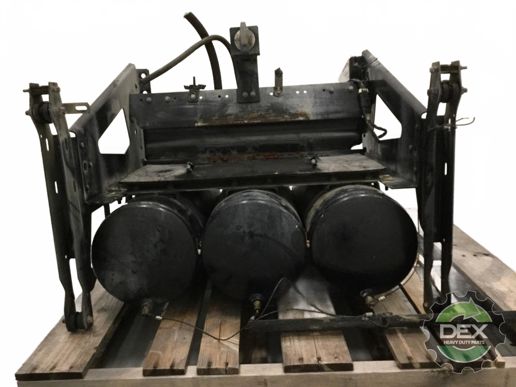 Volvo VNL steel battery box with x3 steel air tanks 21043167 OEM - Second Truck Parts