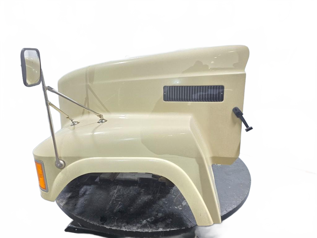 Mack 15' CHU groomed hood with headlights OEM 82053610 - Second Truck Parts