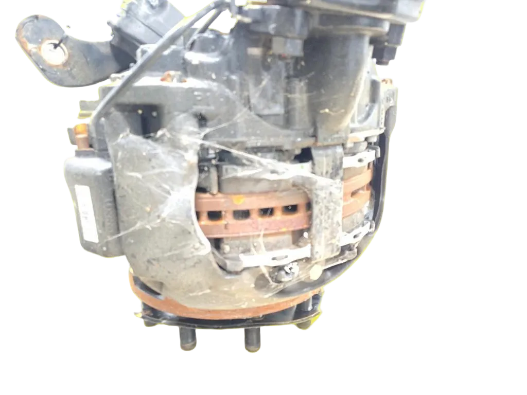 Volvo RH steer axle hub cutoff OEM 23716166 - Second Truck Parts