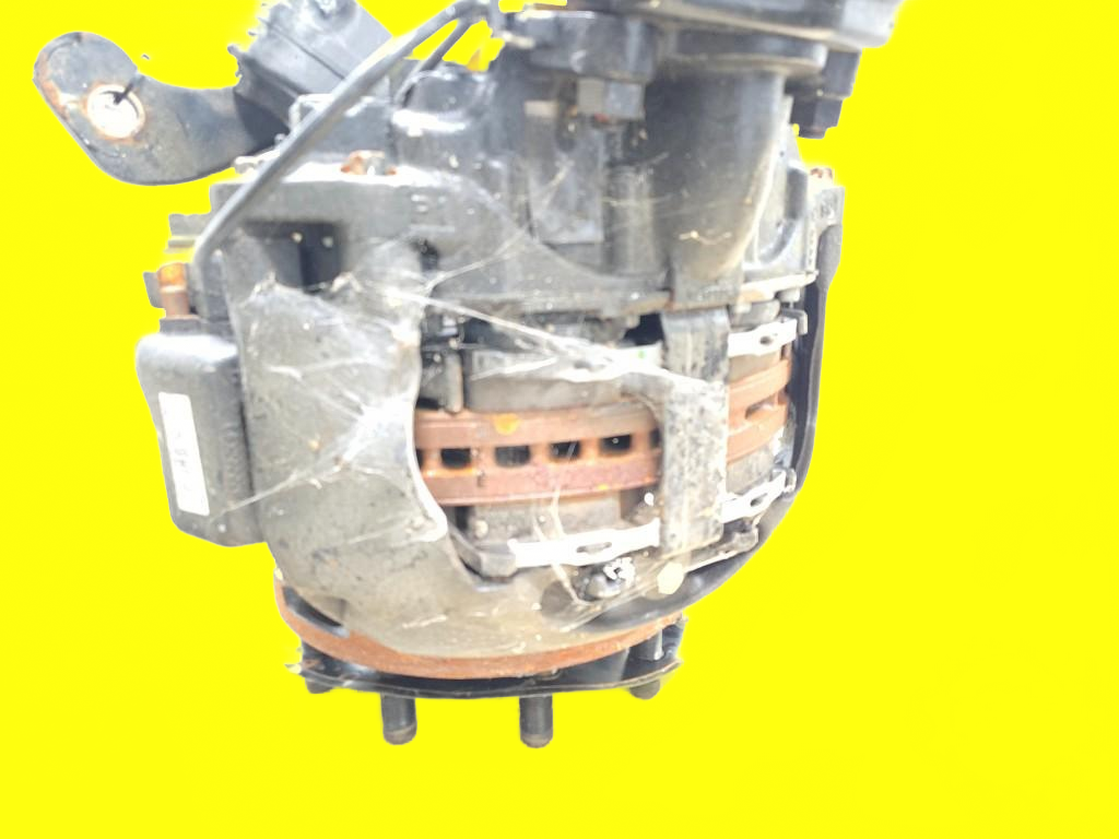 Volvo RH steer axle hub cutoff OEM 23716166 - Second Truck Parts