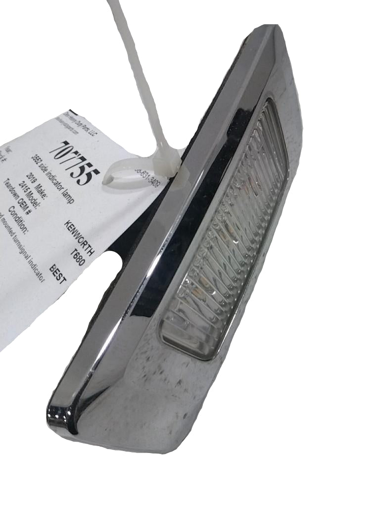 Hood KW T680 mounted turnsignal indicator OEM - Second Truck Parts