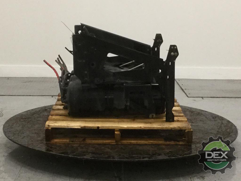 Volvo VNL steel battery box with x3 air tanks 2x 21183543 OEM