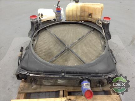 Peterbilt 384 Cool Pack : Radiator OEM