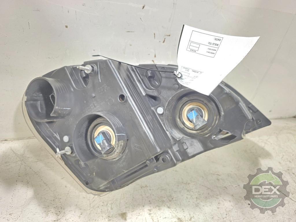 Freightliner Cascadia RH headlight OEM - Second Truck Parts