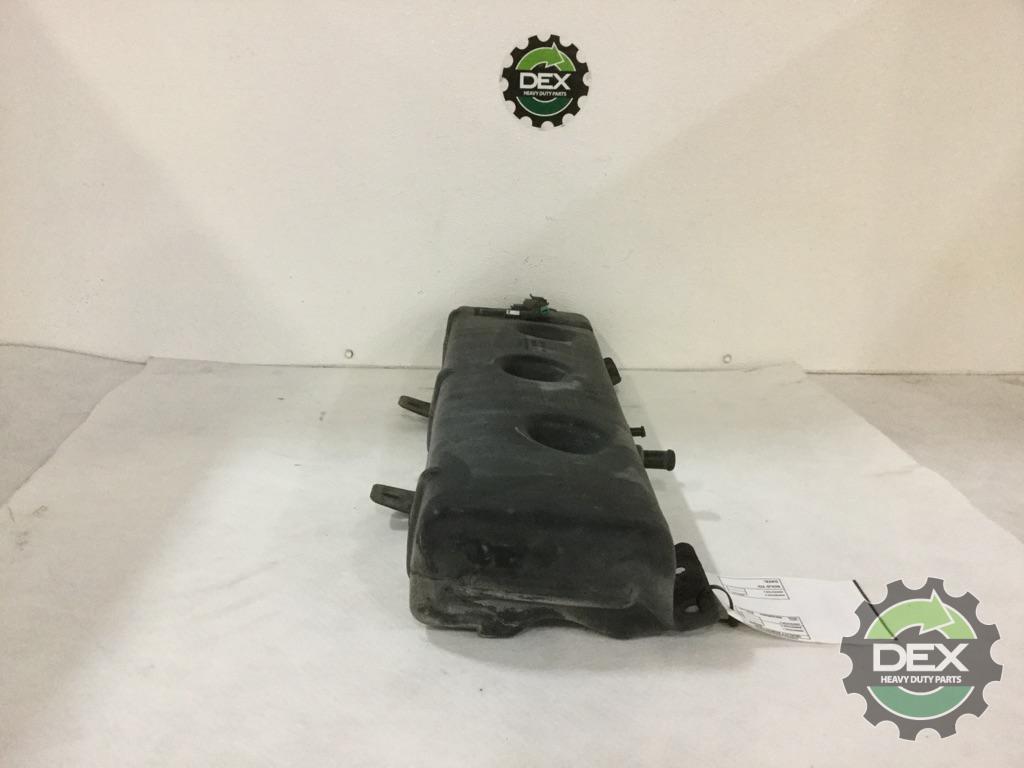Volvo Windshield washer resevoir with pump OEM 84716864